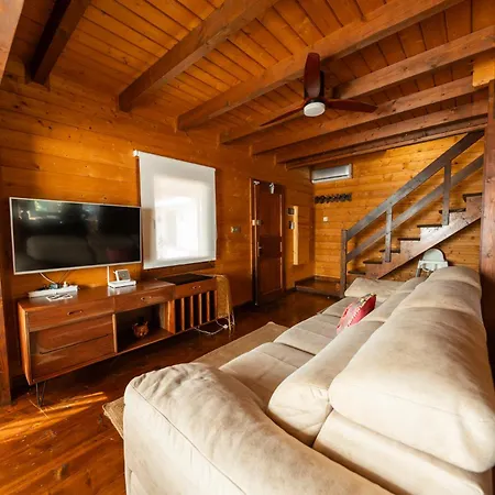 Chalet La Haima, Casa De Madera Con Vistas Al Mar Motril